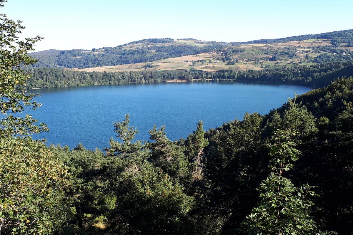 Le lac d'issarlès